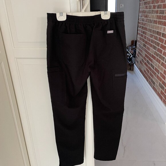FIGS women's Yola™ - Skinny Scrub Pants, Black, XS - Picture 7 of 11